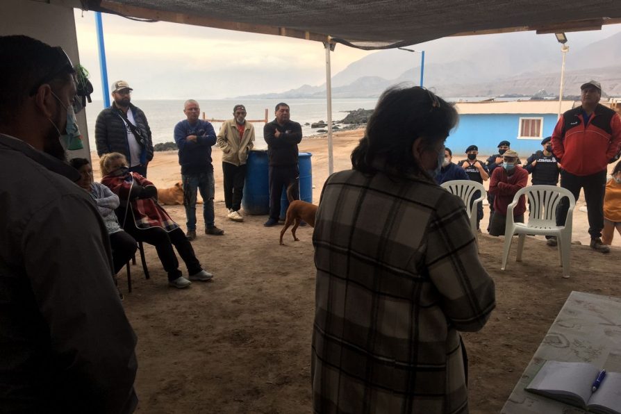 Nos reunimos con los vecinos de Caleta Cobija