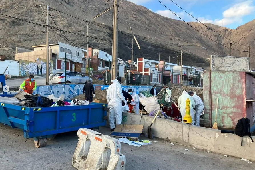 Municipalidad y Delegación realizan operativo de limpieza para mejorar la seguridad en sector centro